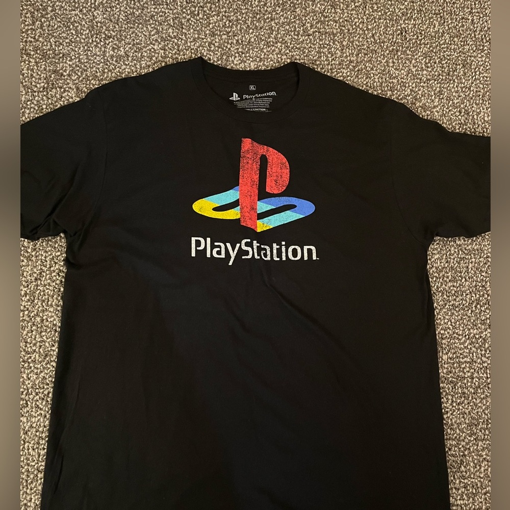 Mens XL PlayStation tee shirt